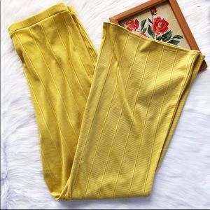 *STEAL* 🤗 Yellow Fashion Nova Wide Leg